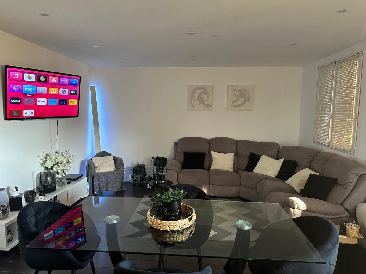 Privat Room In Private Security Residence With Free Parking, 1 Minute From Tramway, 9 Minutes From De Center, Accessible All Transports Nice Eksteriør bilde